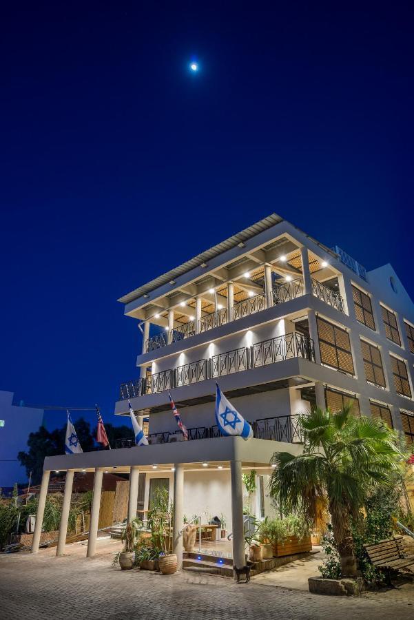 Sahara Hotel